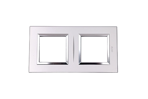 PLAQUE BELLA 43 CARREE ARGENT OPAQUE AVEC CADRE CHROME 2+2 MODULES